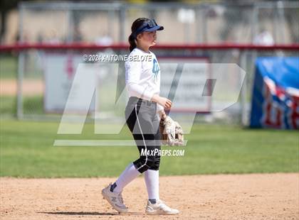 Thumbnail 1 in Los Alamitos vs. Chino Hills photogallery.