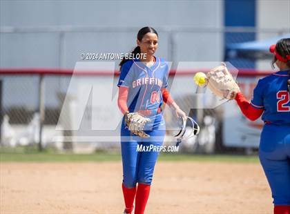 Thumbnail 2 in Los Alamitos vs. Chino Hills photogallery.