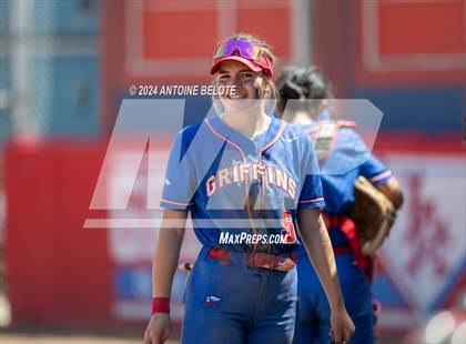 Thumbnail 3 in Los Alamitos vs. Chino Hills photogallery.