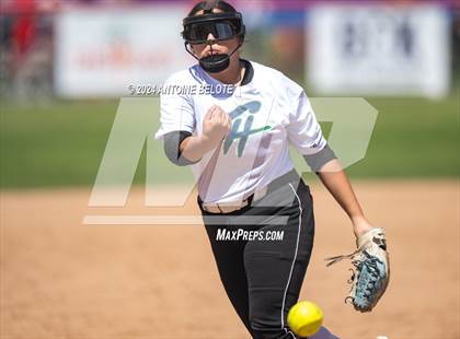 Thumbnail 1 in Los Alamitos vs. Chino Hills photogallery.