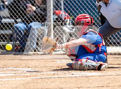 Thumbnail 3 in Los Alamitos vs. Chino Hills photogallery.