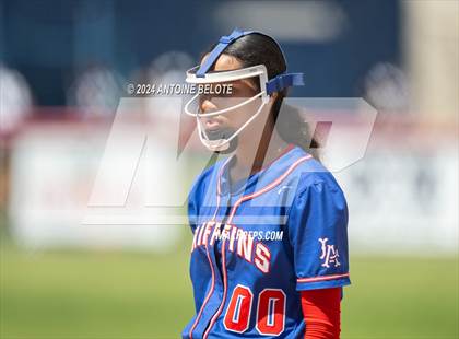 Thumbnail 2 in Los Alamitos vs. Chino Hills photogallery.