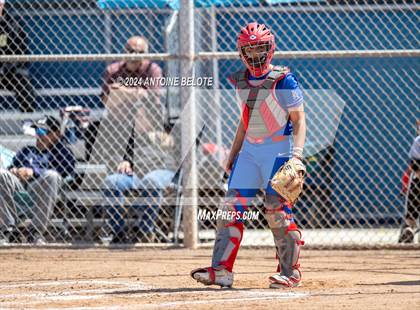 Thumbnail 3 in Los Alamitos vs. Chino Hills photogallery.