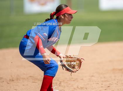 Thumbnail 2 in Los Alamitos vs. Chino Hills photogallery.
