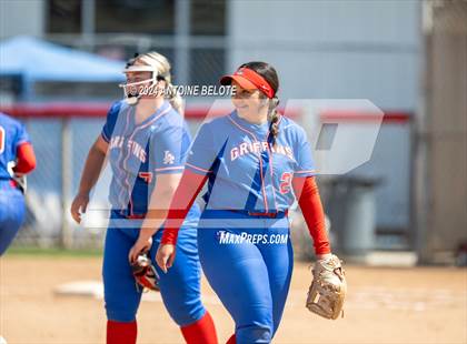 Thumbnail 3 in Los Alamitos vs. Chino Hills photogallery.