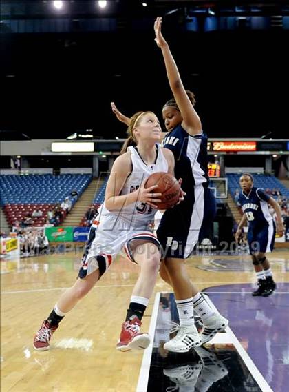 Thumbnail 1 in Modesto Christian vs. Mater Dei (CIF State D4 Final) photogallery.