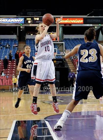 Thumbnail 2 in Modesto Christian vs. Mater Dei (CIF State D4 Final) photogallery.
