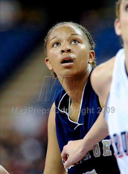 Thumbnail 2 in Modesto Christian vs. Mater Dei (CIF State D4 Final) photogallery.