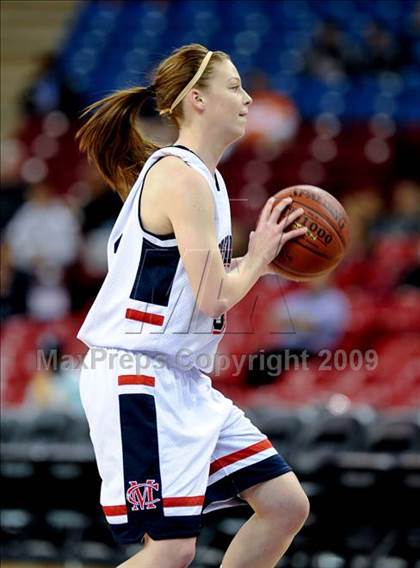 Thumbnail 3 in Modesto Christian vs. Mater Dei (CIF State D4 Final) photogallery.