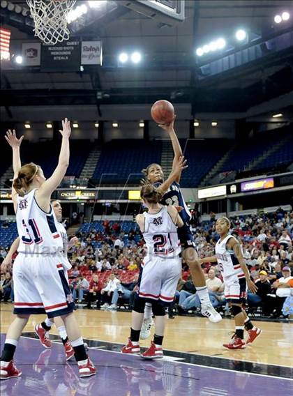 Thumbnail 1 in Modesto Christian vs. Mater Dei (CIF State D4 Final) photogallery.