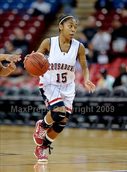 Thumbnail 2 in Modesto Christian vs. Mater Dei (CIF State D4 Final) photogallery.