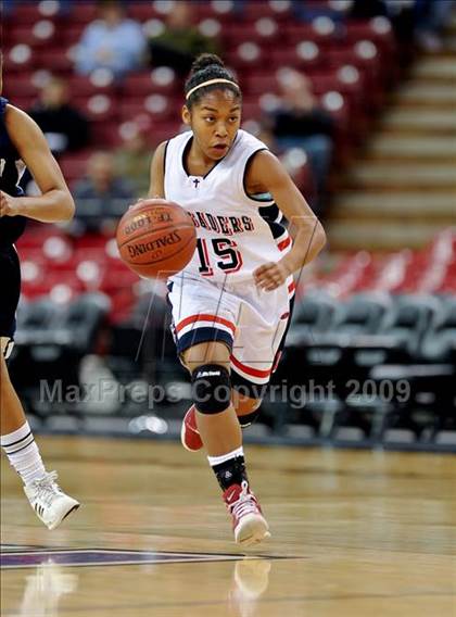 Thumbnail 1 in Modesto Christian vs. Mater Dei (CIF State D4 Final) photogallery.