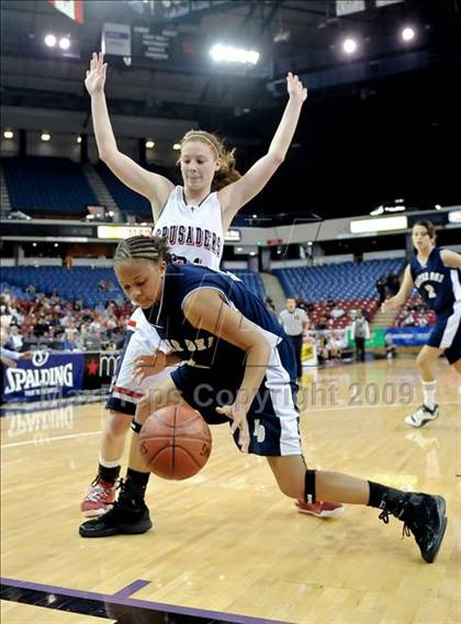 Thumbnail 2 in Modesto Christian vs. Mater Dei (CIF State D4 Final) photogallery.