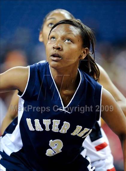 Thumbnail 3 in Modesto Christian vs. Mater Dei (CIF State D4 Final) photogallery.