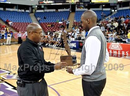 Thumbnail 1 in Modesto Christian vs. Mater Dei (CIF State D4 Final) photogallery.