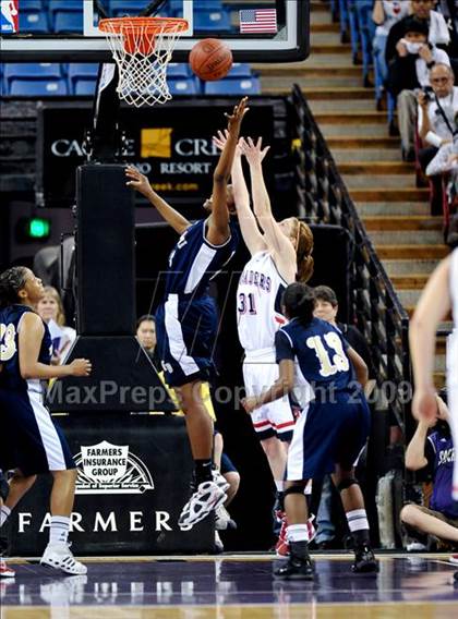 Thumbnail 1 in Modesto Christian vs. Mater Dei (CIF State D4 Final) photogallery.
