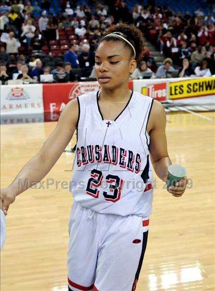 Thumbnail 3 in Modesto Christian vs. Mater Dei (CIF State D4 Final) photogallery.