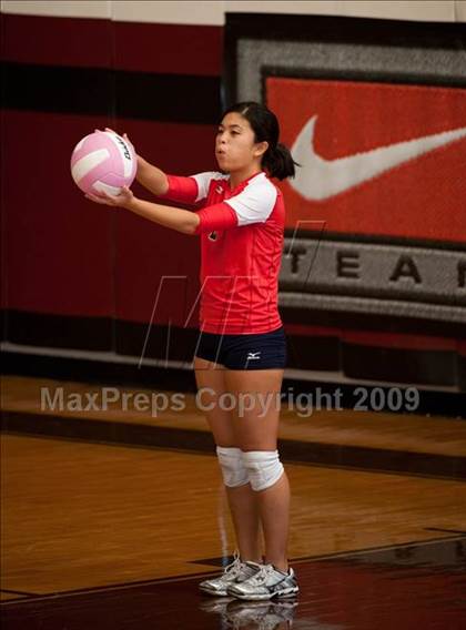 Thumbnail 1 in Alvin vs. Dulles (Pearland Volleyball Classic) photogallery.