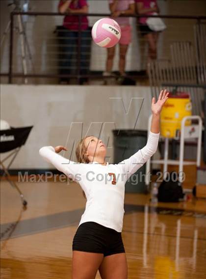Thumbnail 2 in Alvin vs. Dulles (Pearland Volleyball Classic) photogallery.