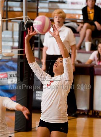 Thumbnail 3 in Alvin vs. Dulles (Pearland Volleyball Classic) photogallery.