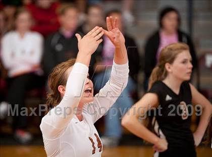 Thumbnail 3 in Alvin vs. Dulles (Pearland Volleyball Classic) photogallery.