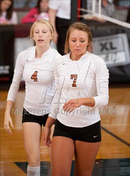 Thumbnail 3 in Alvin vs. Dulles (Pearland Volleyball Classic) photogallery.