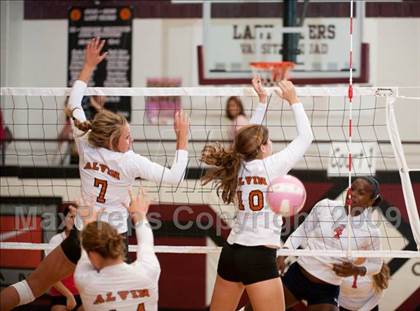 Thumbnail 2 in Alvin vs. Dulles (Pearland Volleyball Classic) photogallery.