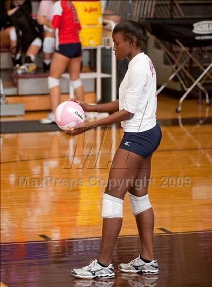 Thumbnail 2 in Alvin vs. Dulles (Pearland Volleyball Classic) photogallery.