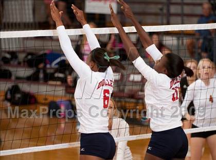 Thumbnail 1 in Alvin vs. Dulles (Pearland Volleyball Classic) photogallery.