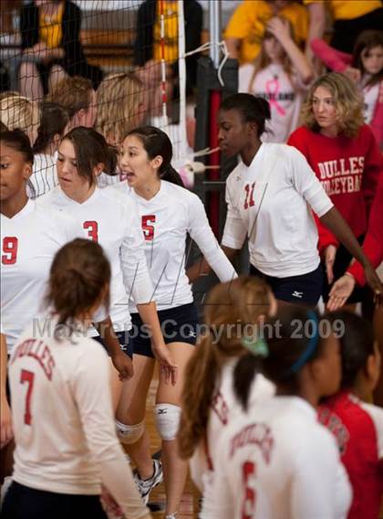 Thumbnail 1 in Alvin vs. Dulles (Pearland Volleyball Classic) photogallery.