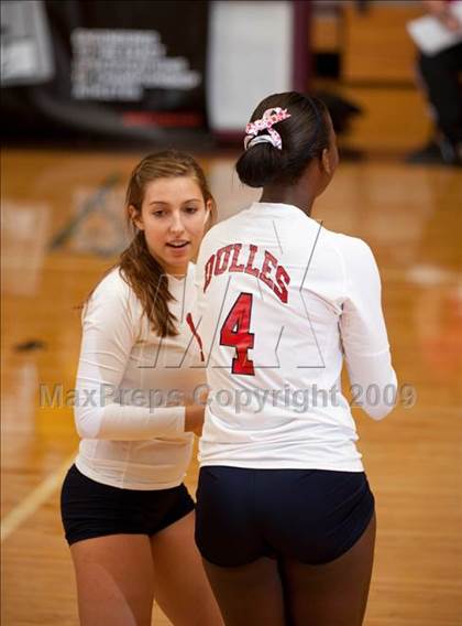 Thumbnail 2 in Alvin vs. Dulles (Pearland Volleyball Classic) photogallery.