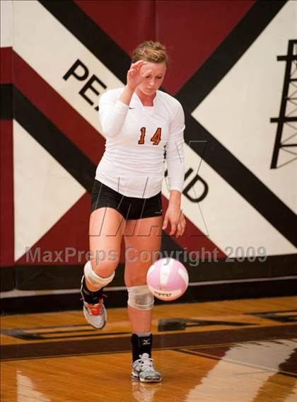 Thumbnail 1 in Alvin vs. Dulles (Pearland Volleyball Classic) photogallery.