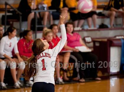 Thumbnail 1 in Alvin vs. Dulles (Pearland Volleyball Classic) photogallery.