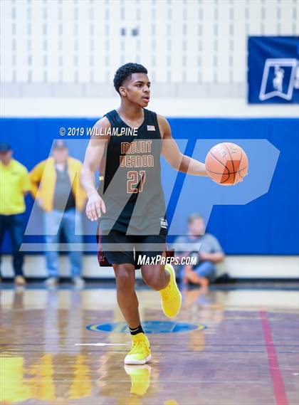 Thumbnail 2 in Mount Vernon vs. Kingston (NYSPHSAA Class AA Regional Final) photogallery.