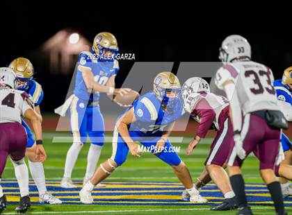 Thumbnail 1 in Lockhart vs Alamo Heights (UIL football 5A Region 4 Bi-District Playoff) photogallery.