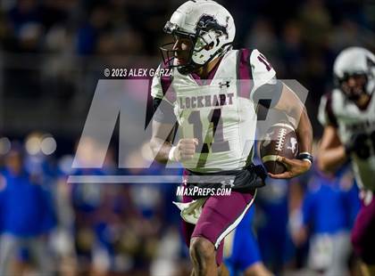 Thumbnail 1 in Lockhart vs Alamo Heights (UIL football 5A Region 4 Bi-District Playoff) photogallery.