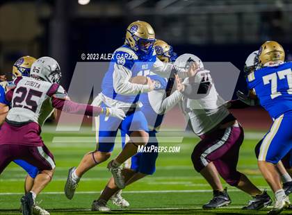 Thumbnail 2 in Lockhart vs Alamo Heights (UIL football 5A Region 4 Bi-District Playoff) photogallery.