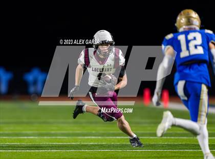 Thumbnail 1 in Lockhart vs Alamo Heights (UIL football 5A Region 4 Bi-District Playoff) photogallery.