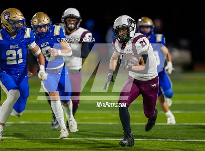 Thumbnail 2 in Lockhart vs Alamo Heights (UIL football 5A Region 4 Bi-District Playoff) photogallery.