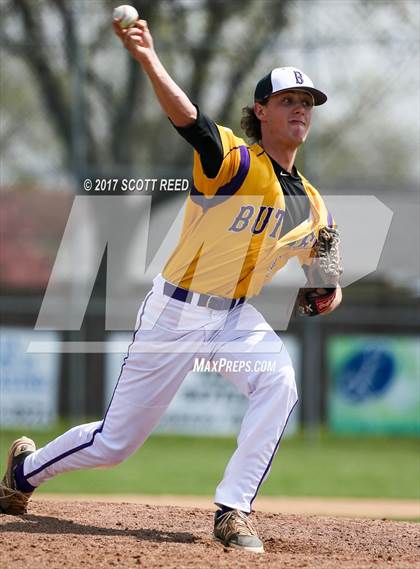 Thumbnail 2 in Archbishop Moeller @ Butler photogallery.