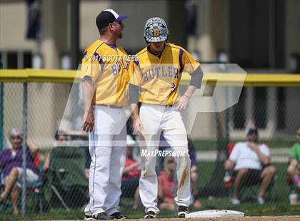 Thumbnail 2 in Archbishop Moeller @ Butler photogallery.