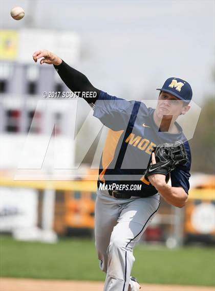 Thumbnail 2 in Archbishop Moeller @ Butler photogallery.