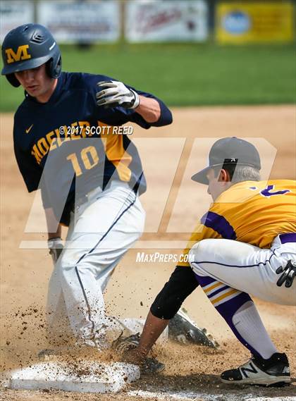 Thumbnail 2 in Archbishop Moeller @ Butler photogallery.