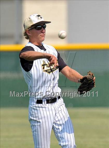 Thumbnail 1 in Dodd City vs Archer City (UIL 1A Region 2 Semifinals) photogallery.