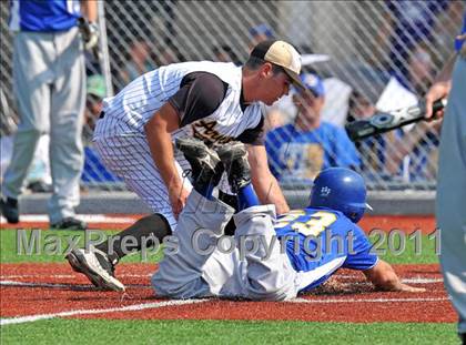 Thumbnail 3 in Dodd City vs Archer City (UIL 1A Region 2 Semifinals) photogallery.