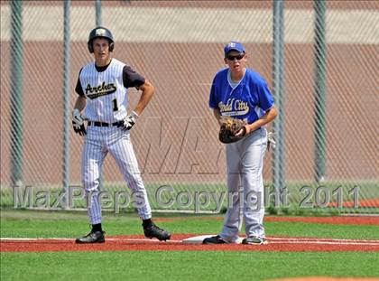 Thumbnail 1 in Dodd City vs Archer City (UIL 1A Region 2 Semifinals) photogallery.