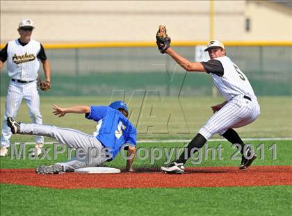 Thumbnail 1 in Dodd City vs Archer City (UIL 1A Region 2 Semifinals) photogallery.