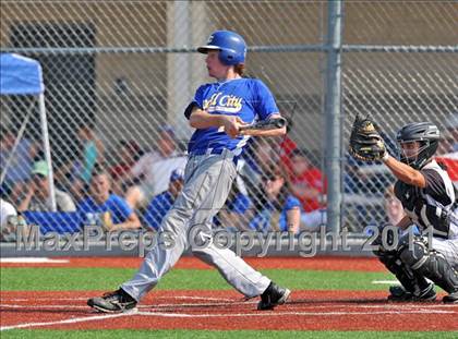 Thumbnail 2 in Dodd City vs Archer City (UIL 1A Region 2 Semifinals) photogallery.