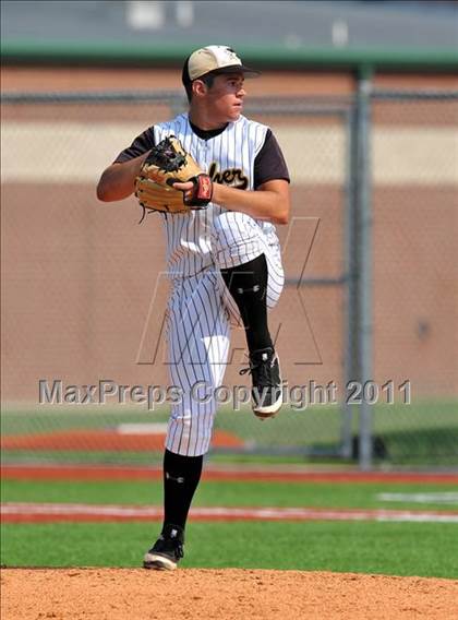 Thumbnail 1 in Dodd City vs Archer City (UIL 1A Region 2 Semifinals) photogallery.