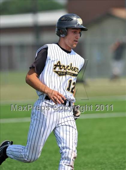 Thumbnail 2 in Dodd City vs Archer City (UIL 1A Region 2 Semifinals) photogallery.